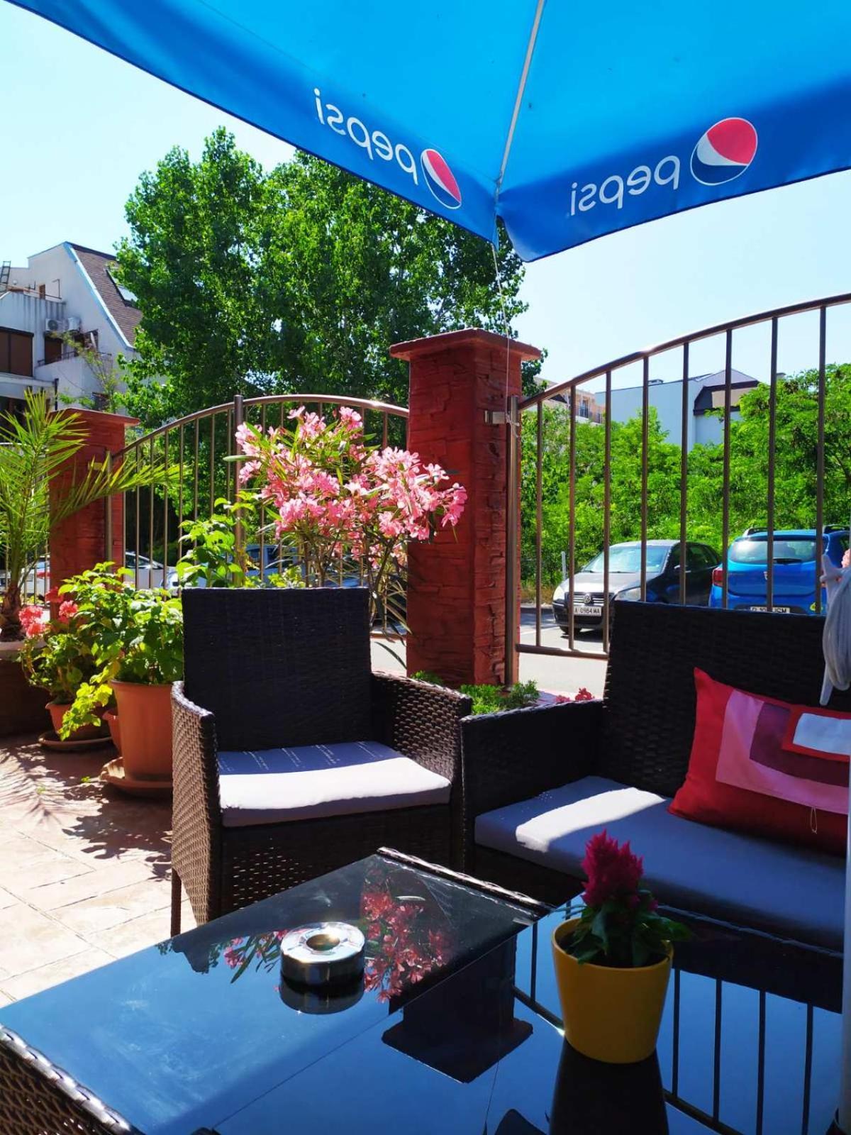 Adri Guest House Nesebar Bagian luar foto