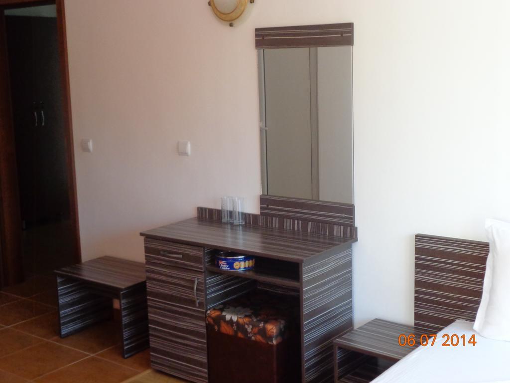 Adri Guest House Nesebar Ruang foto